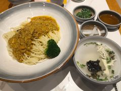 -馋三尺蟹粉小笼(人民广场店)