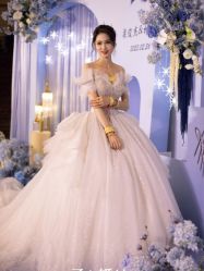 -予白婚纱礼服馆