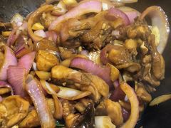 -胡须佬鸡煲四季火锅店(石厦西村直营店)