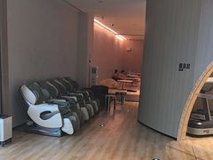 -涨巢·潮玩水疗局