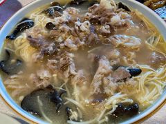 藤椒酸汤煮肥牛-让我们见个面(祥云小镇店)