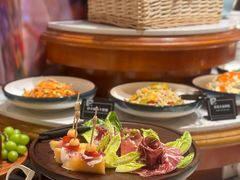 -咖啡苑自助餐厅·中国大饭店