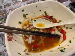 -双燕楼·手工馄饨·汤面小吃(世纪汇店)