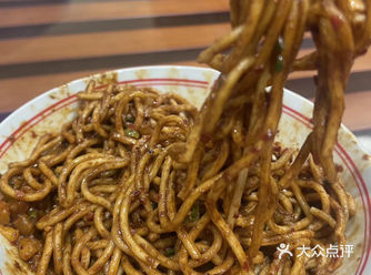 武汉吃的热干面是真的香啊