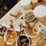 1代30元，4块钱吃一大桌，爽歪歪