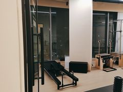 -乐刻瑜伽·普拉提·小瑜荚YogaPod(滨江银泰店)