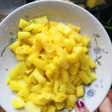 绿豆，一个鸡蛋 配料是：番茄酱，糖，盐