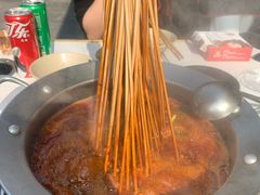 -钢管厂五区小郡肝串串香(奥克斯广场锦城万达店)