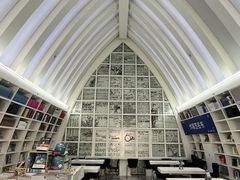 -钟书阁(松江泰晤士小镇店)