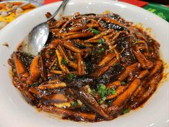 -王朝大酒店徐汇店-地面停车场