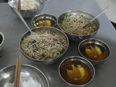 -正宗杨记普洱酸醋米线(总店)