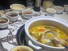-谢云贵清香水煮鸡火锅(总店)