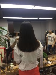 -镁连社·美联社