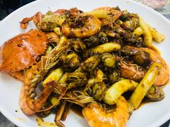 -臻鲜燕海鲜融合餐厅(金陵style店)