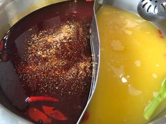养生金汤小米鸳鸯锅-红菇坊鲜汤火锅(北行店)