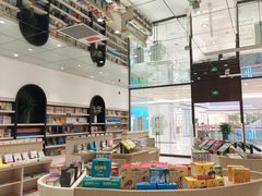 -钟书阁(群光广场店)