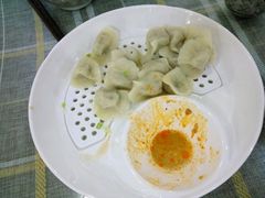 -天天向上素食餐厅(五台山店)