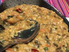 -香巴拉云南餐厅(华莱坞店)