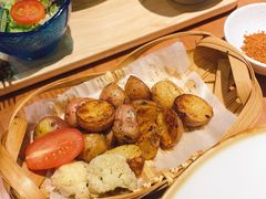 -POKEE VIA&Brunch·维娅(重庆来福士店)