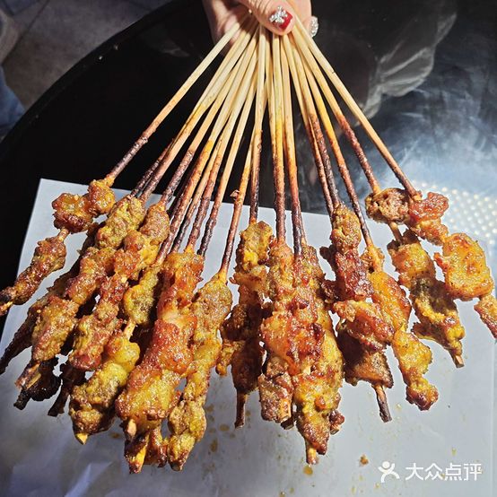 新疆阿力烤肉王(玉林恒大城店)