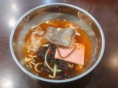 -服务大楼冷面(延大店)