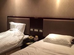 -山明水秀大饭店