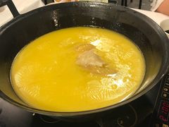 -鲜入围煮花胶鸡海鲜火锅