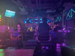 -UP嘻哈酒吧(粉巢店)