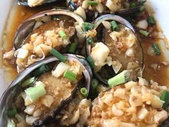 蒜蓉蒸鲍鱼-浩海美食店(闸坡店)