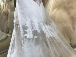 复古优雅-Flora婚纱礼服定制租赁店