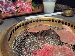 -铭牛烧肉·和牛海鲜自助(高新月牙湖店)