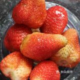 🍓 草莓牛奶酸酸甜甜很好喝～喜欢草莓的你不容错过哦～🍓