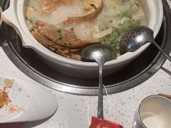 -三人行骨头王火锅(长寿店)