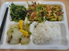 -成都锦泰一汽丰田4S店(龙泉驿区店)