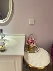 -蕾蕾美颜美容美体