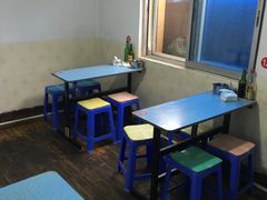 用餐区-小四川麻辣烫