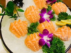 -青瓦餐厅·生鱼片·韩园烤肉(西塔店)