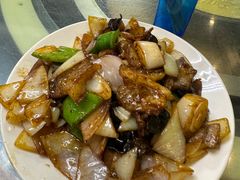 -明月食府(二区干二路店)