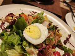 牛油果鲔鱼色拉-夏朵餐厅(丁香店)