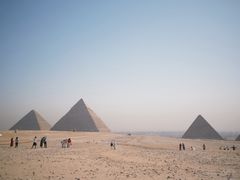 -吉萨金字塔群