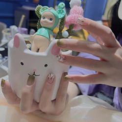 -Nail Me美甲美睫