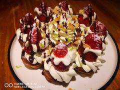 草莓忌廉华夫饼-BE BRIGHT KITCHEN(正佳广场店)