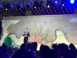 点击看大图 -中茵皇冠假日酒店·宴会厅
