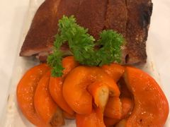 乳豬拼生腸-凤城酒家(渣华道)