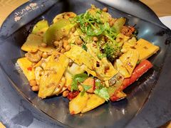 -小山城麻辣香锅(新邻生活广场店)