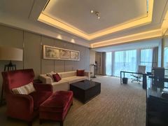 -上海宝华万豪酒店