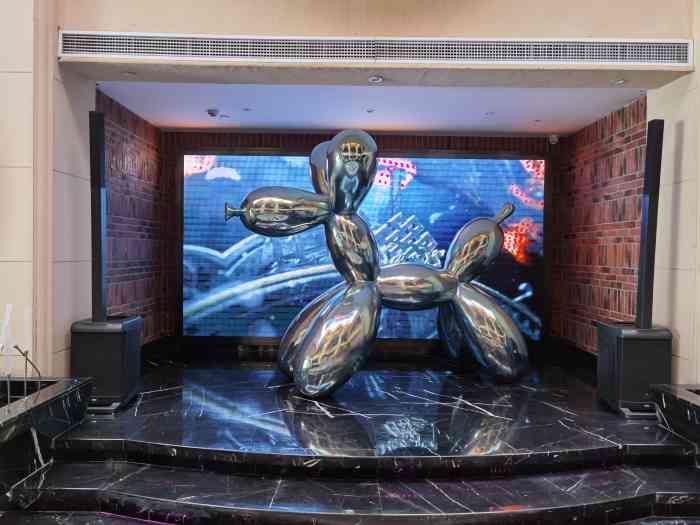 红馆纯k(岭南店)-"周末跟朋友唱k,意外发现人是无敌地少,可.