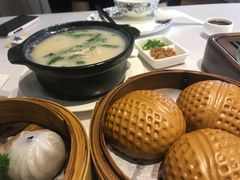 -景月阁空中食府(希尔顿酒店)