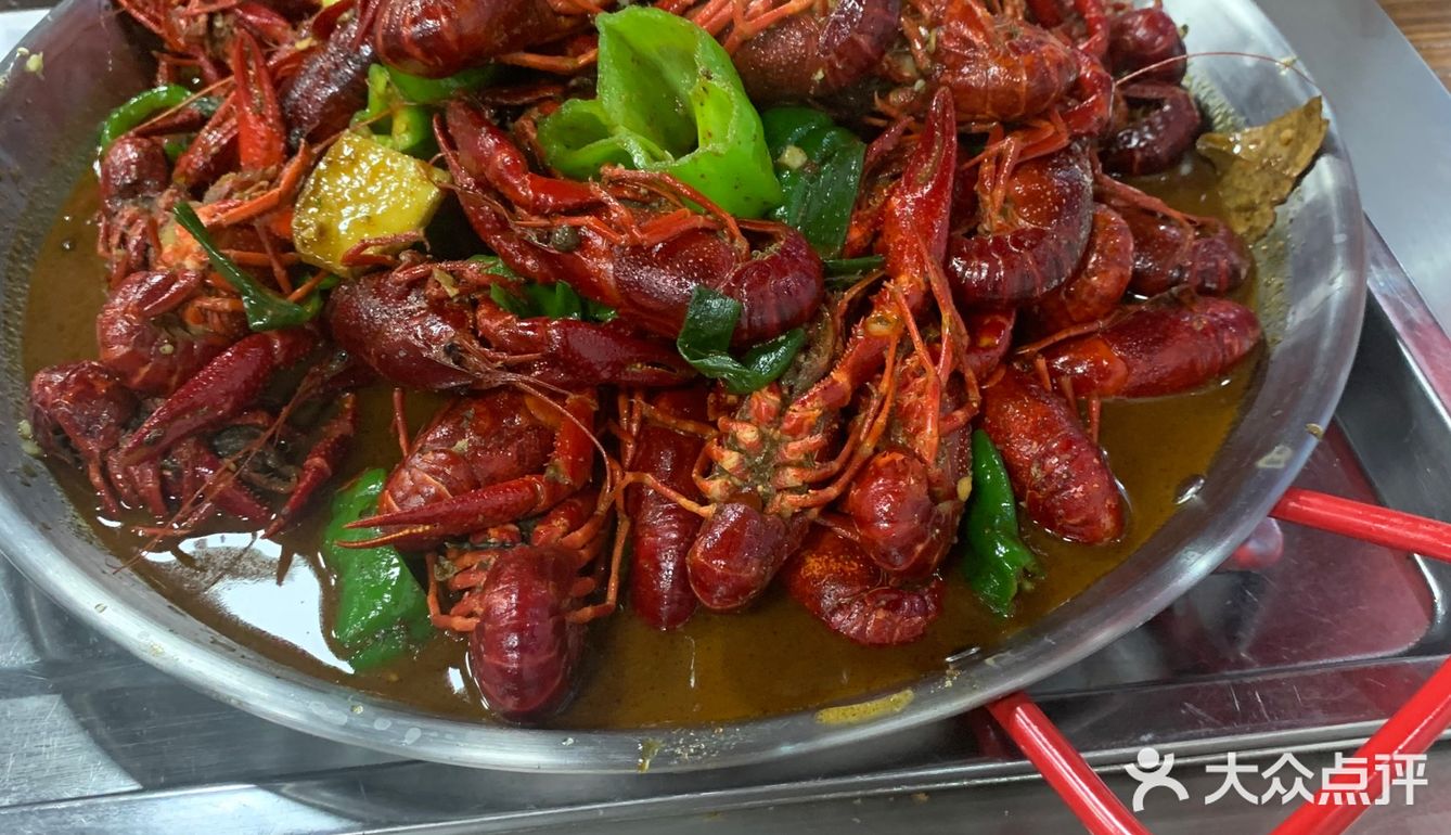 龙虾烧烤，美人佳肴