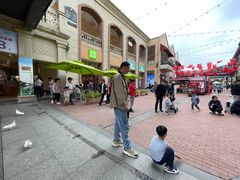 -王府井奥莱临潼小镇(临潼店)
